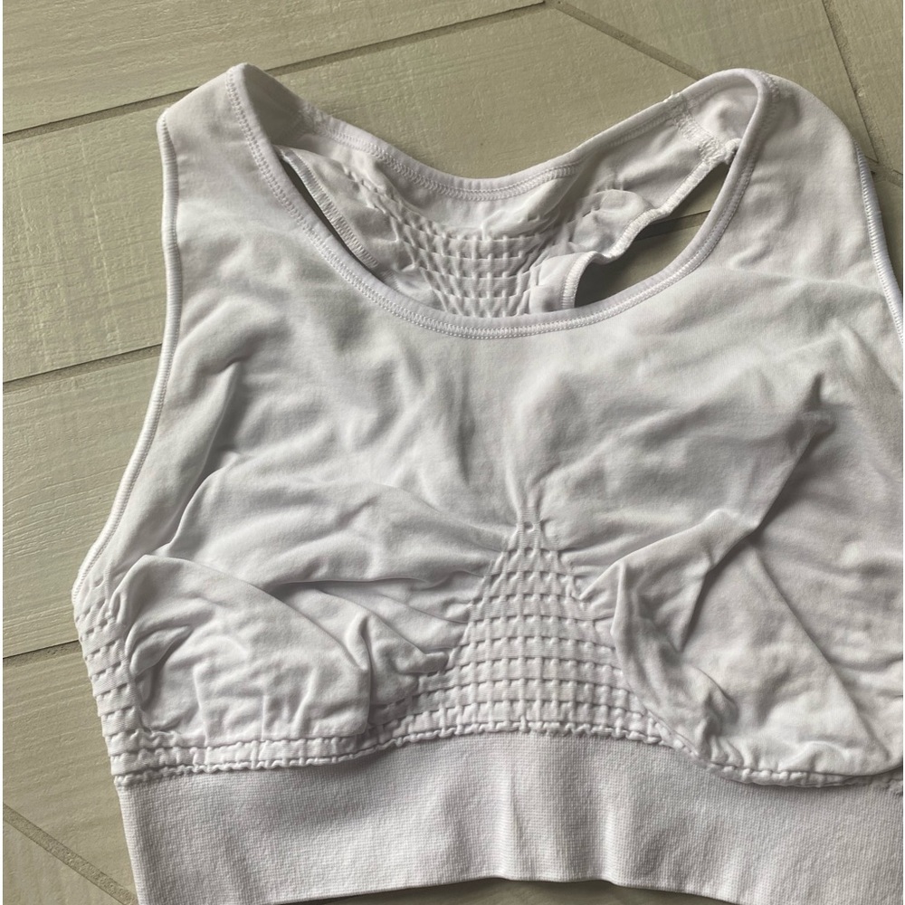 Sweaty Betty Sports Bra size M